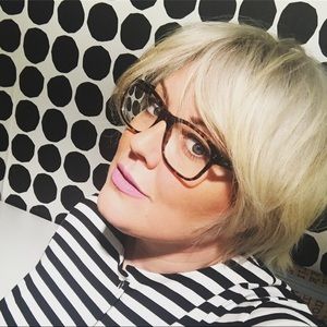 Meet your Posher, Jacquelynne